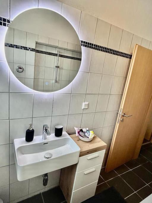 Moderne Ruhige Wohnung Bochum Angebunden エクステリア 写真