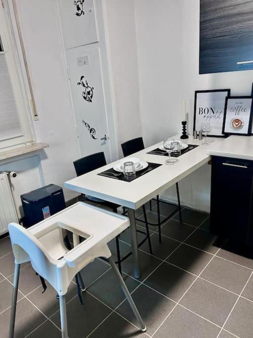 Moderne Ruhige Wohnung Bochum Angebunden エクステリア 写真